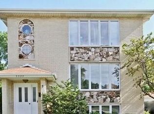 5522 W 87th St #2, Burbank, IL