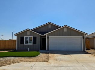 30774 Magnolia Rd, Visalia, CA 93291