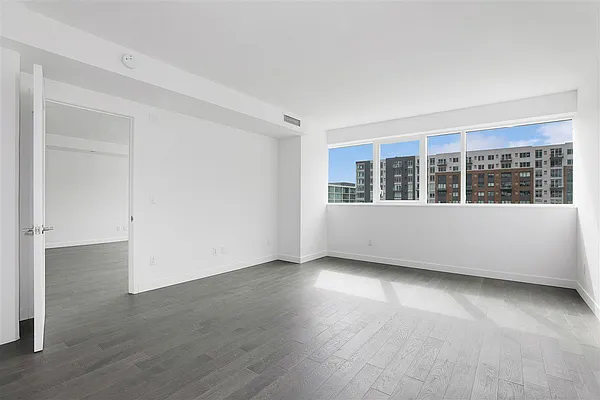 Rented by Keller Williams City Life Realty | media 9