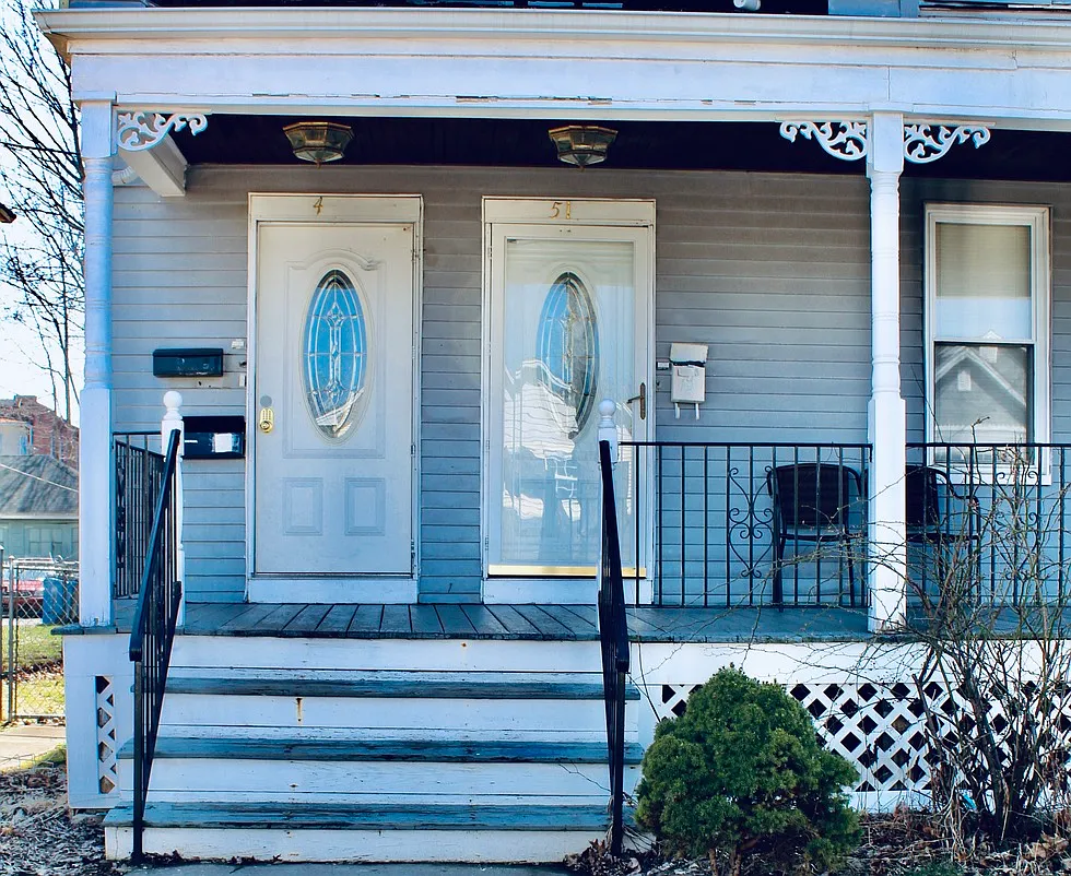3 bed, $2,000 — Photo 2