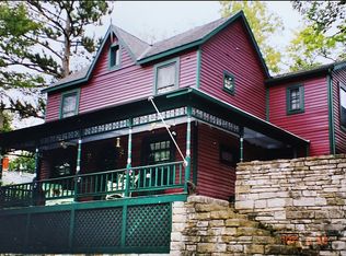 44 Mountain St, Eureka Springs, AR 72632