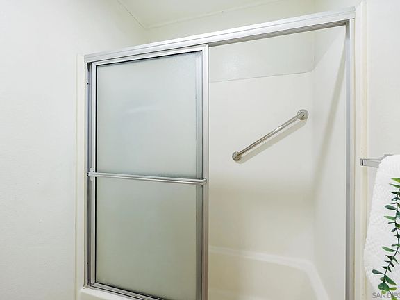 5th image of 7700 Parkway Dr Unit 2