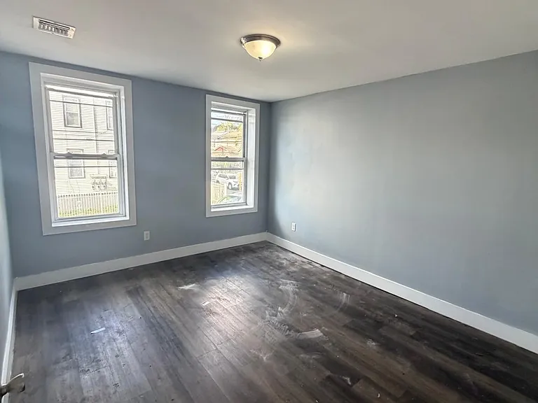 170 S Munn Ave #102 — Photo 2