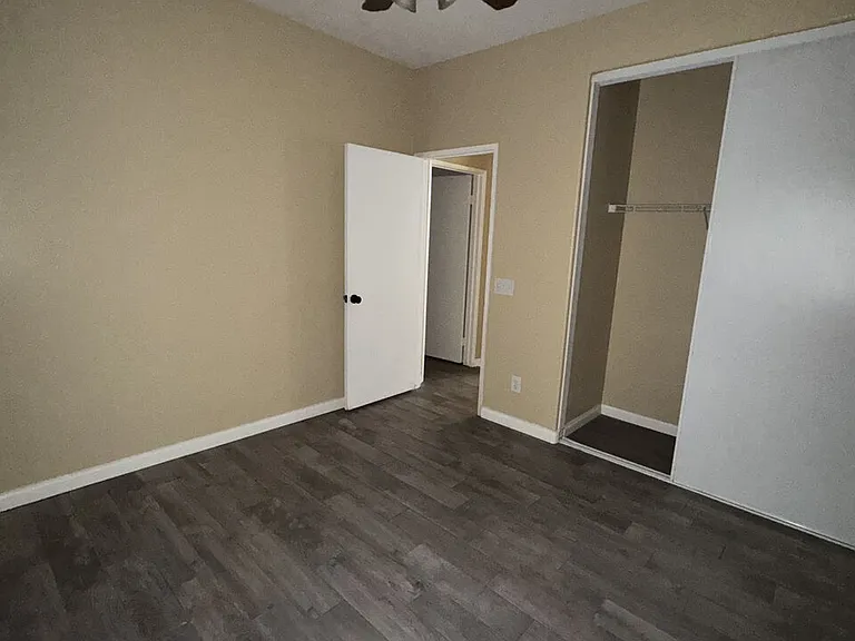 9465 Nickellaus Ct — Photo 7