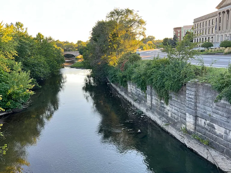 45 W Fall Creek Pkwy S — Photo 16
