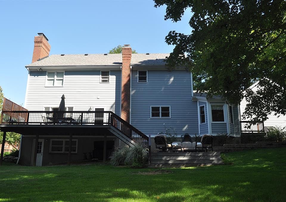 2nd image of 7083 Stonington Rd