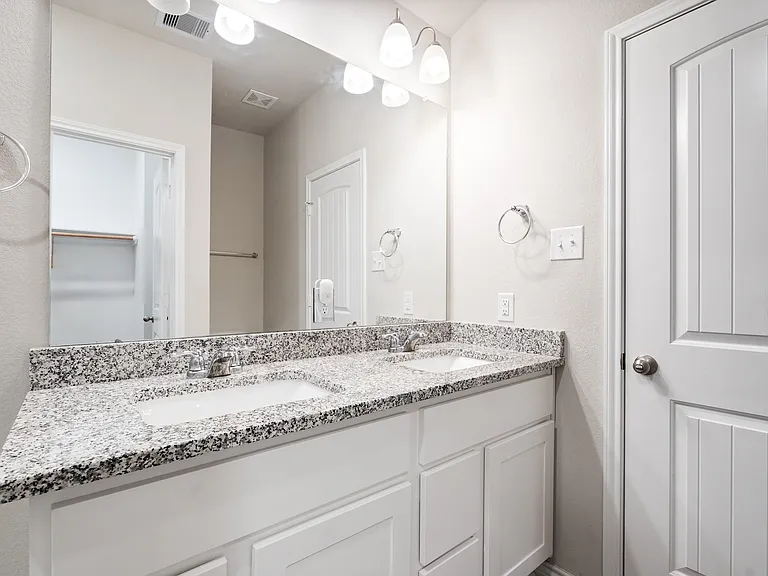 1142 Natchez Dr — Photo 28