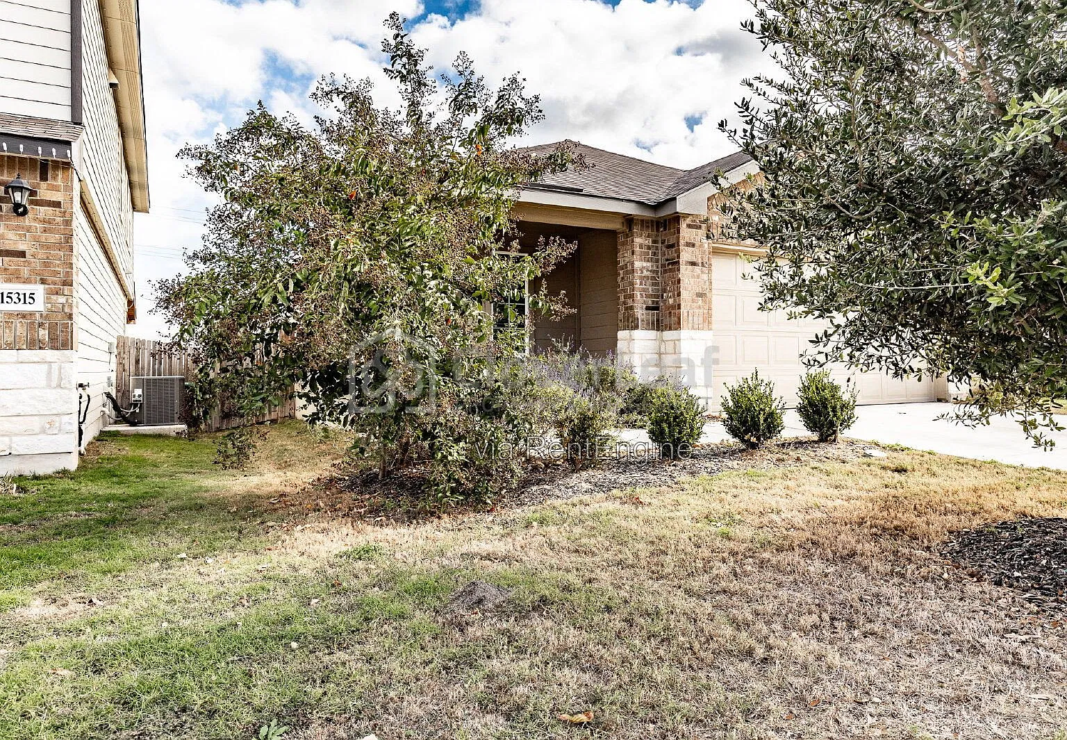3 bed, 2.0 bath, 1507 sqft, $1,697 — Photo 2