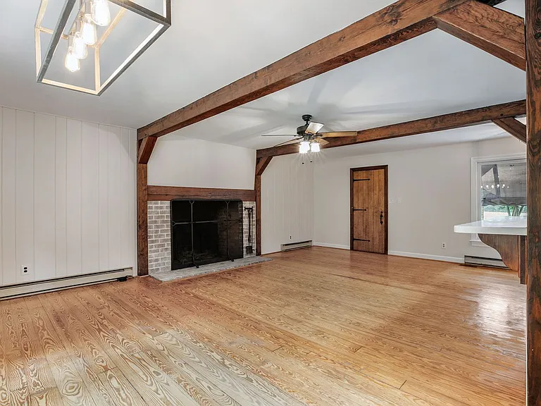 4320 Providence Rd — Photo 5