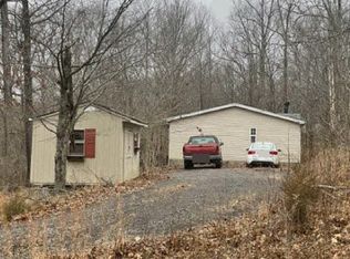 5800 Dewey Carr Rd, Bethpage, TN 37022