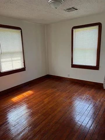 Building Photo - 532 Chalmette St