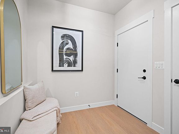 3rd image of 733 8th St SE #304