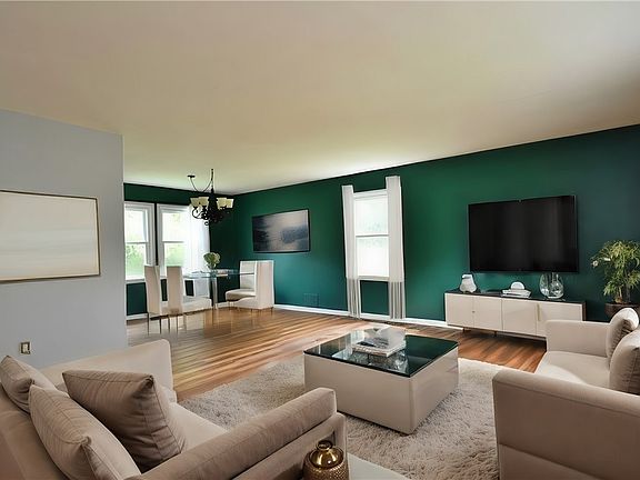 4th image of 56 Maple Hill Dr