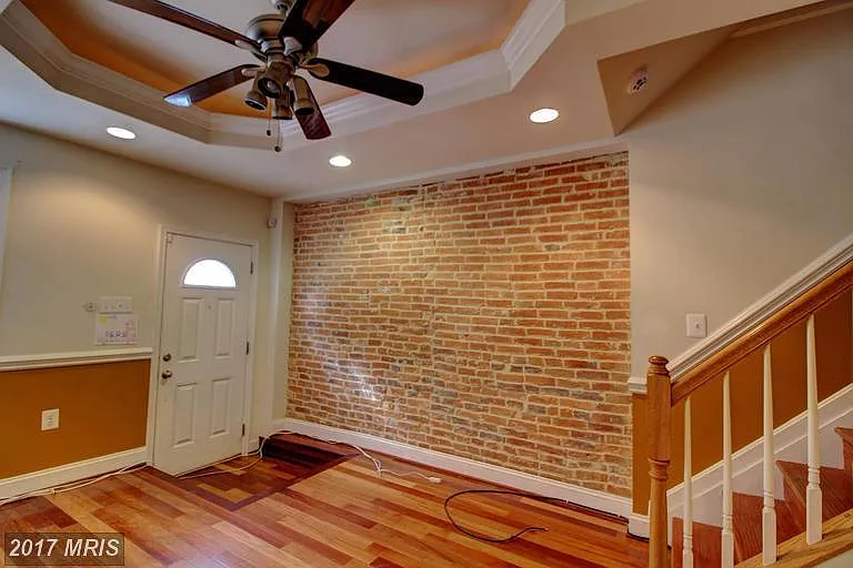 1419 Olive St — Photo 2