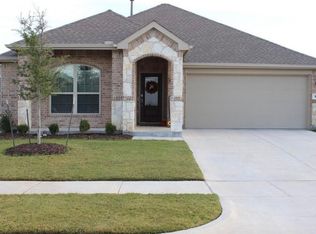 582 Farmstead Dr, Arlington, TX 76002