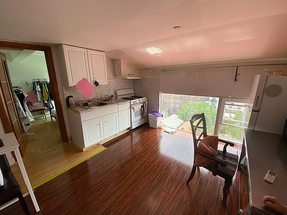 3rd image of 140-22 Beech Ave #9C