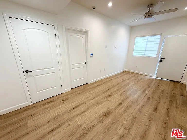 816 1/2 N McCadden Pl — Photo 6