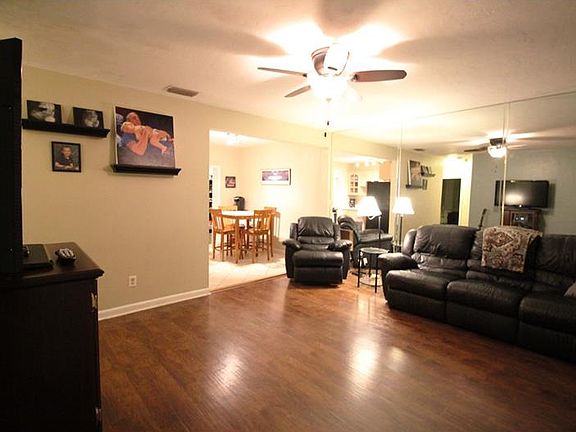 2nd image of 3910 W Bay Villa Ave