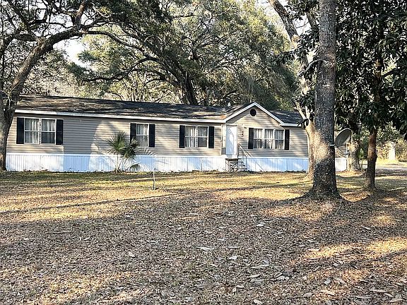 2nd image of 44 Myrick Rd
