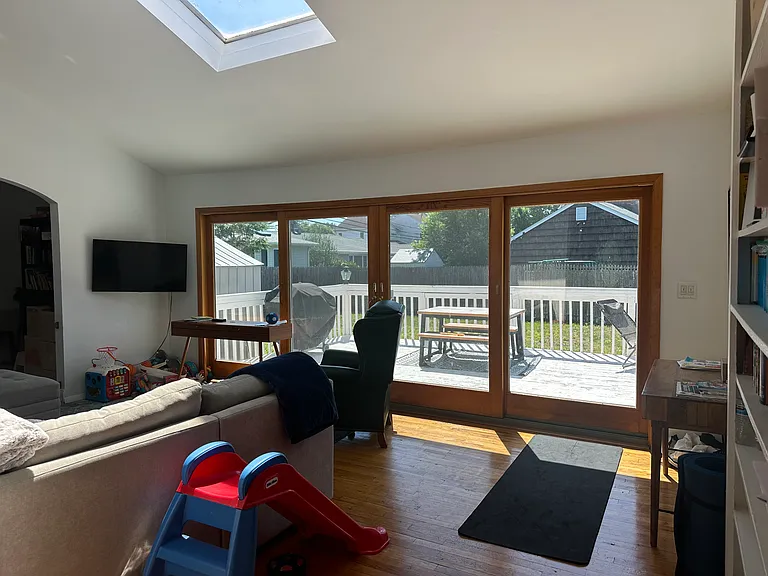 19 Edi Ave — Photo 5