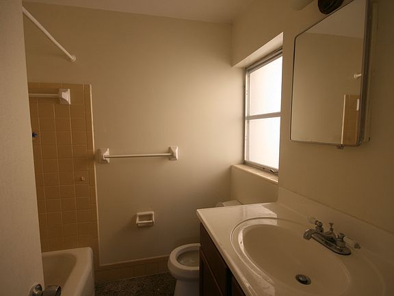 4th image of 1234-1238 17th Ave North