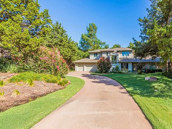 2nd image of 2219 Oak Trail Dr