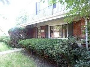 7132 W Niles Ave, Niles, IL 60714