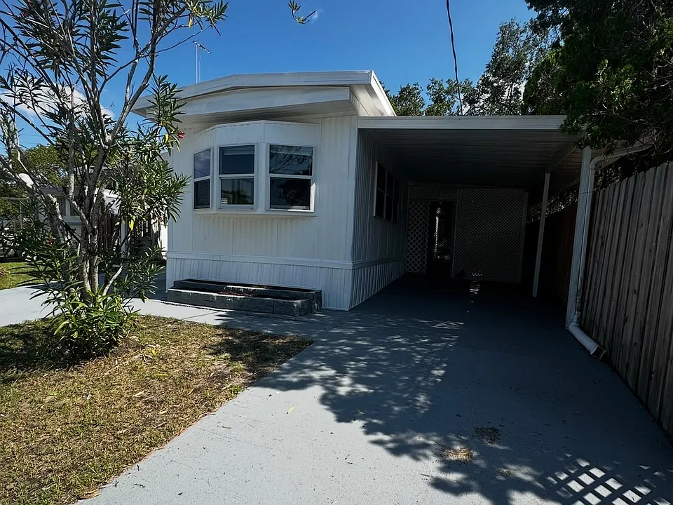 630 River Village Dr
