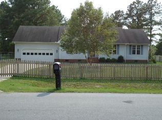 306 Foxwood Dr, Goldsboro, NC 27530