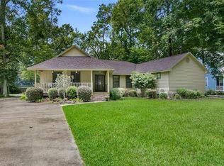 310 Evergreen Dr, Mandeville, LA 70471