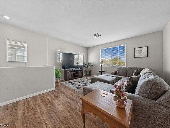 5th image of 9121 Ripple Ridge Ave Unit 101