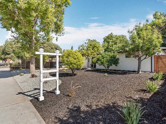 2nd image of 2338 Vargas Pl