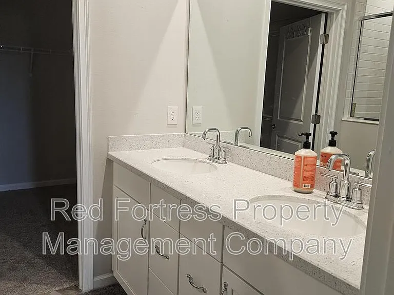 6517 Good Life St — Photo 7