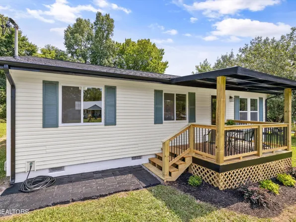 6820 Mundal Rd, Knoxville, TN 37918