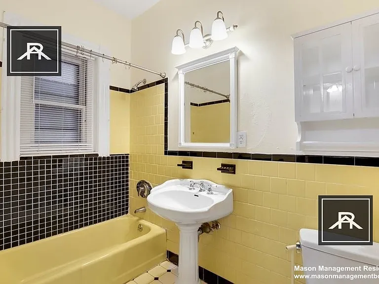 121 Park St #1 — Photo 8