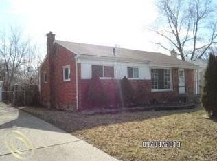 830 Deering St, Garden City, MI 48135