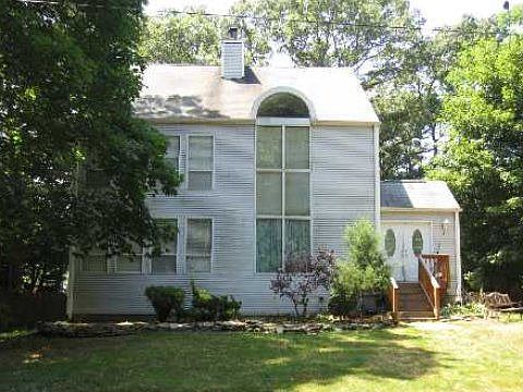 1st image of 72 High Hill Dr