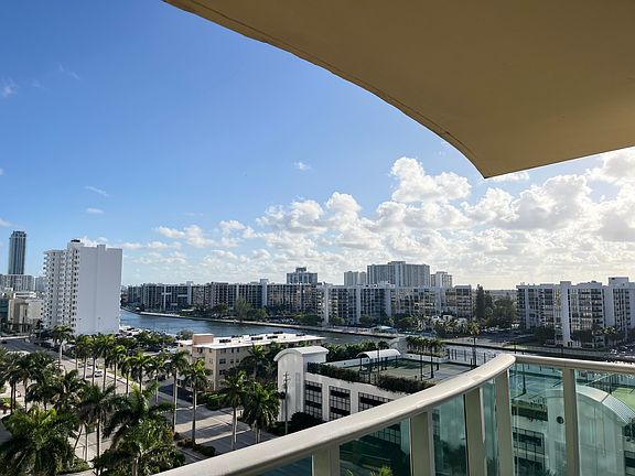 3rd image of 2501 S Ocean Dr APT 935