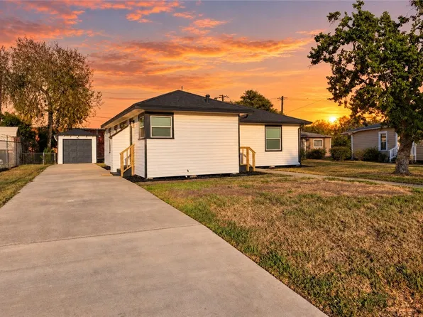 1168 Florida Ave, Corpus Christi, TX 78404