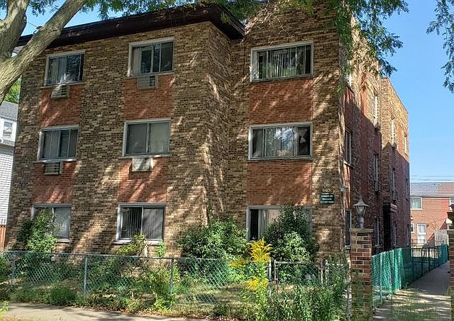 1st image of 6031 N Wolcott Ave #302