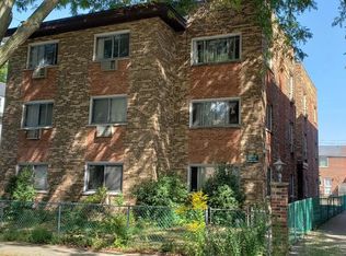 6031 N Wolcott Ave #302, Chicago, IL 60660