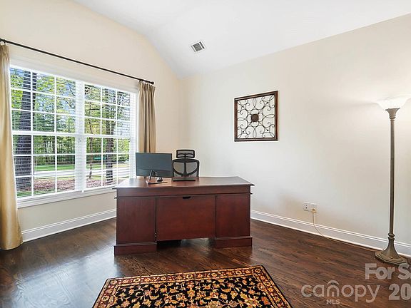 5th image of 13326 Fairington Oaks Dr