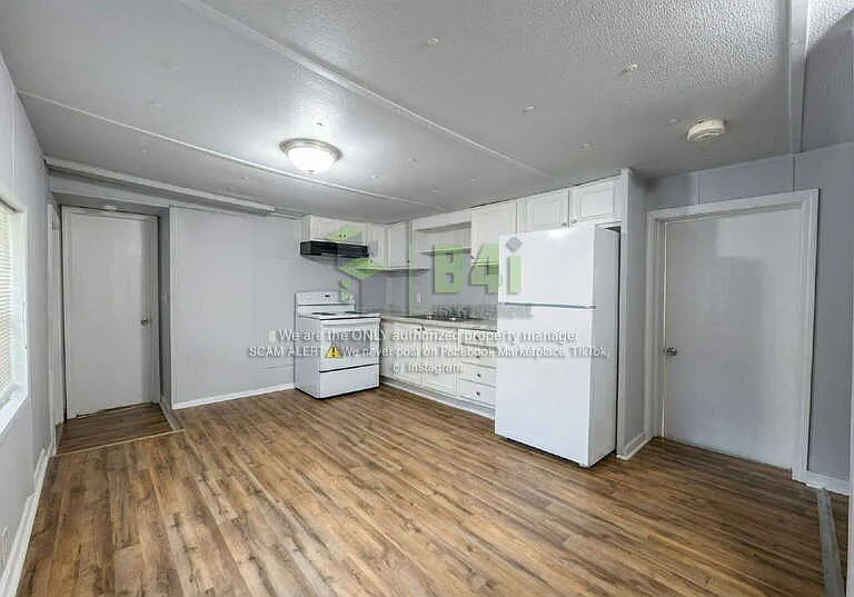 122 Collins Rd — Photo 7