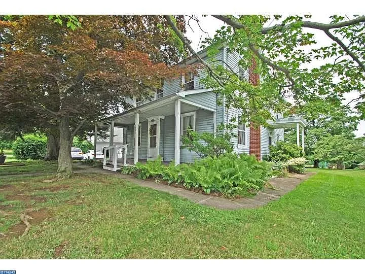 1001 Church Rd photo 1