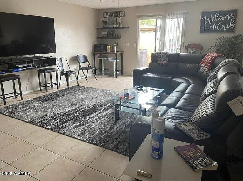 2nd image of 2114 W Yukon Dr