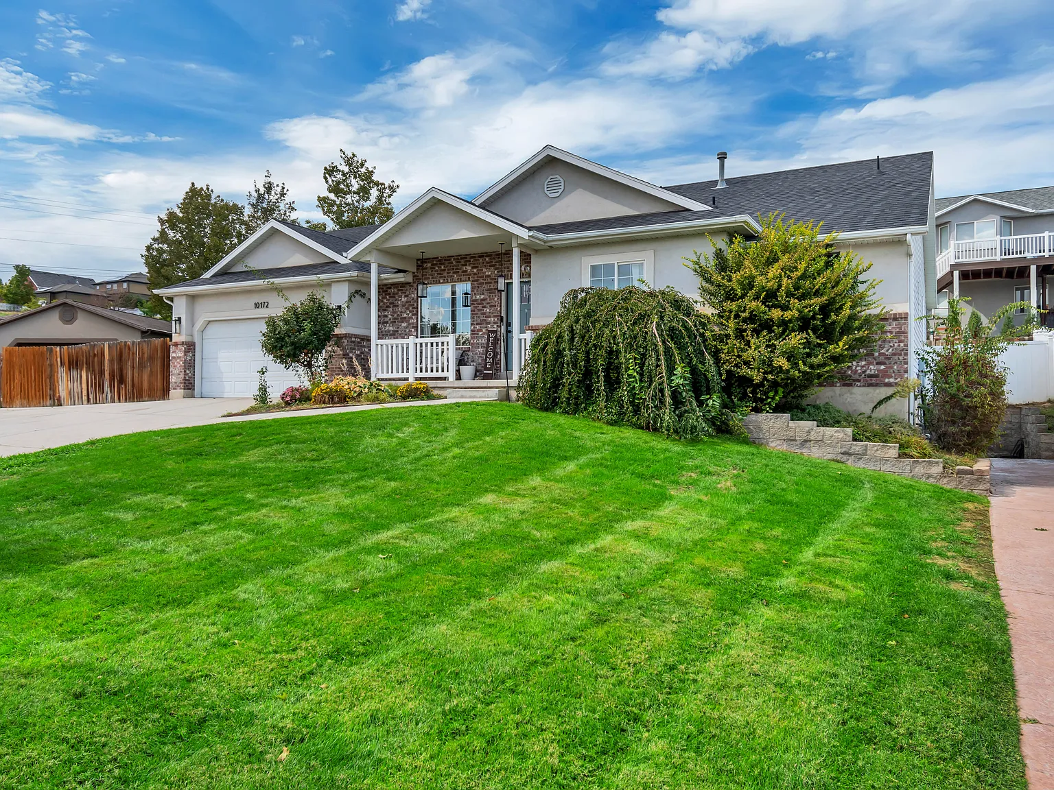 6 bed, 4.5 bath, 3032 sqft, $3,600 — Photo 1