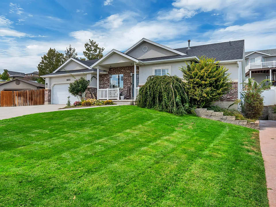 10172 S Knox Ct
