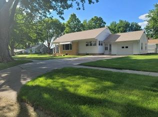 104 E Everett St, Oneill, NE 68763