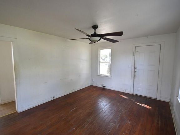2nd image of 713 N Park St