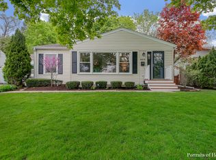 809 Dundee Ave, Barrington, IL